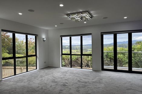 Photo of property in 276a Sturges Road, Henderson, Auckland, 0612
