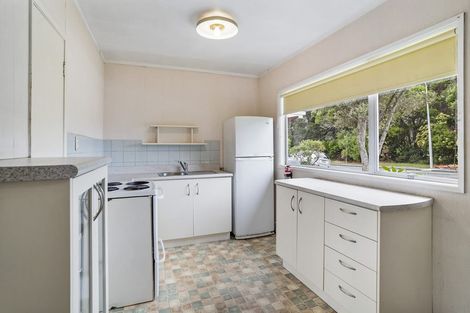Photo of property in 2/1 Golf Road, New Lynn, Auckland, 0600