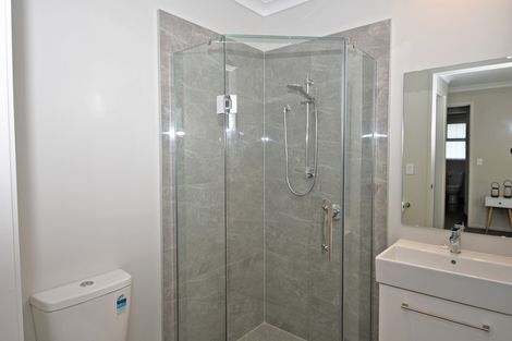 Photo of property in 6 Shearwater Lane, Point Wells, 0986