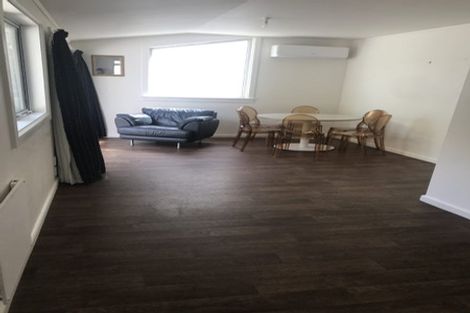Photo of property in 37 Ara Paiwhenua, Tawa, Wellington, 5028