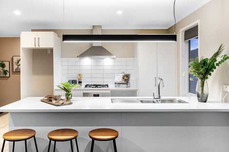 Photo of property in 33 Tradewinds Drive, Whitby, Porirua, 5024