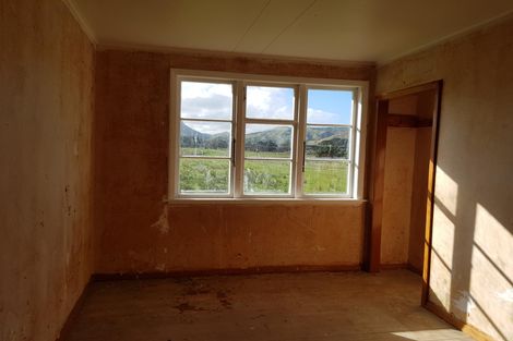 Photo of property in 32 Alfredton Road, Eketahuna, 4900