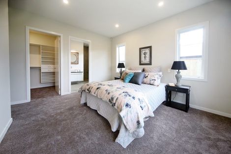 Photo of property in 11 Silverleaf Way, Kinloch, 3377