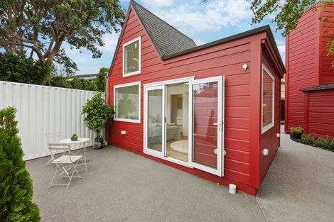 Photo of property in 64 Kings Crescent, Hutt Central, Lower Hutt, 5010