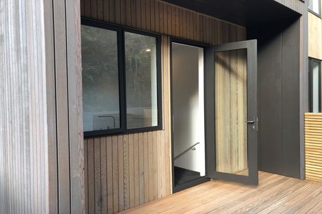 Photo of property in 15/20u Trent Street, Island Bay, Wellington, 6023