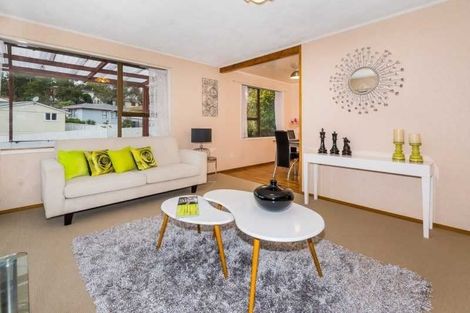 Photo of property in 76 Powrie Street, Glenfield, Auckland, 0629