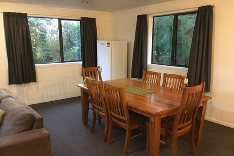 Photo of property in 8d Schnapper Rock Road, Schnapper Rock, Auckland, 0632