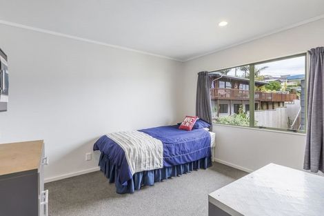Photo of property in 35a Kauri Road, Stanmore Bay, Whangaparaoa, 0932