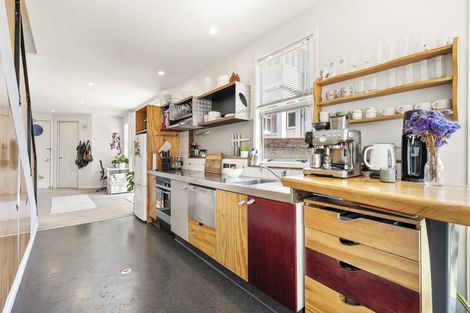 Photo of property in Qba Apartments, 51 Webb Street, Mount Cook, Wellington, 6011