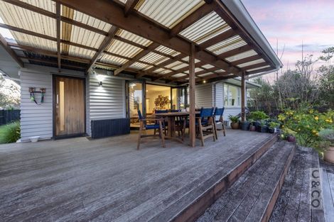 Photo of property in 33 Maude Street, Riverhead, 0820