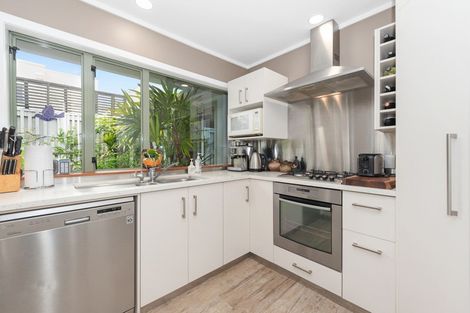 Photo of property in 11 Maeroa Road, Beerescourt, Hamilton, 3200