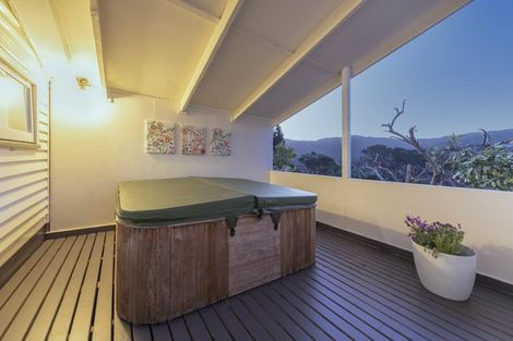 Photo of property in 28 Norwich Street, Wadestown, Wellington, 6012