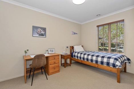 Photo of property in 8 Ravenscourt Place, Huntington, Hamilton, 3210