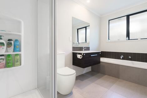 Photo of property in 21 Pioneer Crescent, Omokoroa, 3114