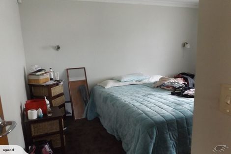Photo of property in 2/7 Queen Street, Papakura, 2110