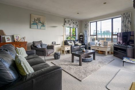 Photo of property in 24 Durham Street, Winton, 9720
