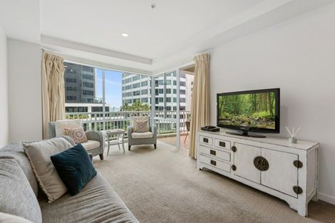 Photo of property in 12 Maunganui Road, Mount Maunganui, 3116