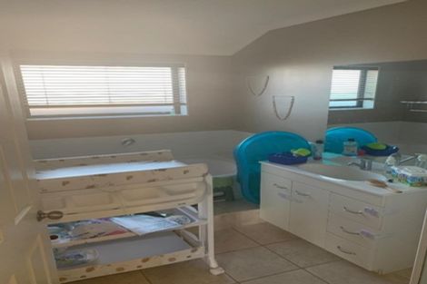 Photo of property in 54 Saint James Drive, Huntington, Hamilton, 3210