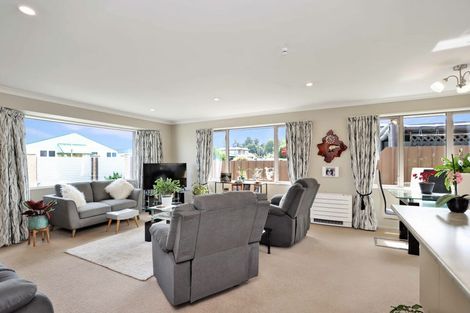 Photo of property in 21 Cox Street, Ashburton, 7700