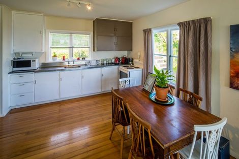 Photo of property in 111 Black Rock Road, Newlands, Wellington, 6037