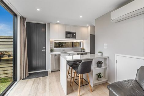 Photo of property in 52 Koro Lane, Mangere Bridge, Auckland, 2022