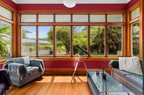 Photo of property in 11 Thompson Road, Bluff Hill, Napier, 4110