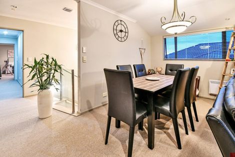 Photo of property in 2 Baverton Drive, Flat Bush, Auckland, 2016