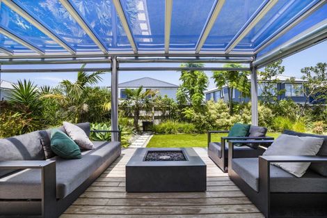 Photo of property in 23 Kukuwai Avenue, Red Beach, 0932
