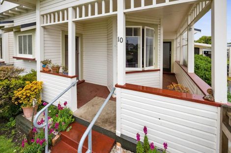 Photo of property in 10 Morrissey Street, Hawera, 4610