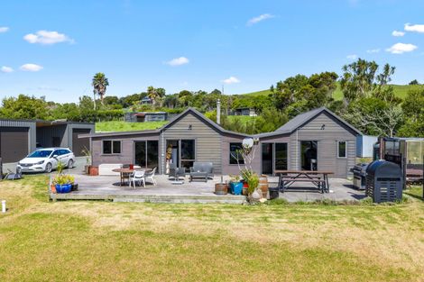 Photo of property in 27 Waterview Crescent, Kaiwaka, 0573