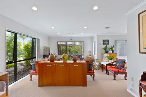 Photo of property in 9 Mohill Place, East Tamaki Heights, Auckland, 2016