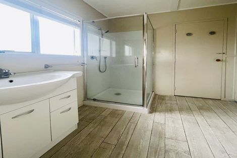 Photo of property in 141b Centreway Road, Orewa, 0931