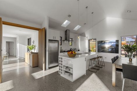 Photo of property in 7 Rabbiters Crescent, Jacks Point, Queenstown, 9371