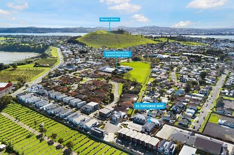 Photo of property in 10/32 Tapuwae Way, Mangere Bridge, 2022
