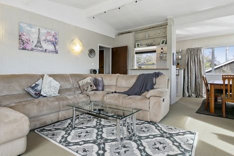 Photo of property in 4 Kereru Street, Two Mile Bay, Taupo, 3330