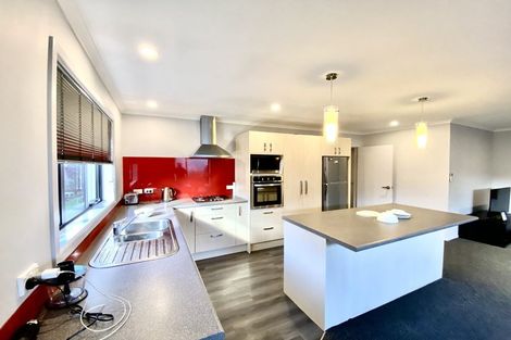 Photo of property in 3a Oxford Crescent, Ebdentown, Upper Hutt, 5018