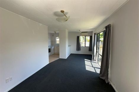 Photo of property in 1/107 Santiago Crescent, Unsworth Heights, Auckland, 0632