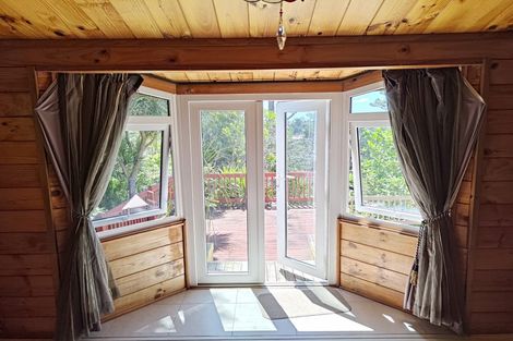Photo of property in 179 Browns Bay Road, Browns Bay, Auckland, 0630