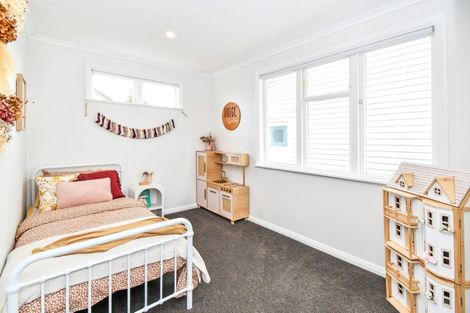 Photo of property in 25 Village Way, Ardmore, Papakura, 2582