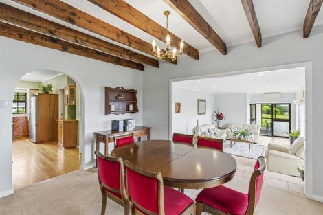 Photo of property in 15 Koputaroa Road, Levin, 5575