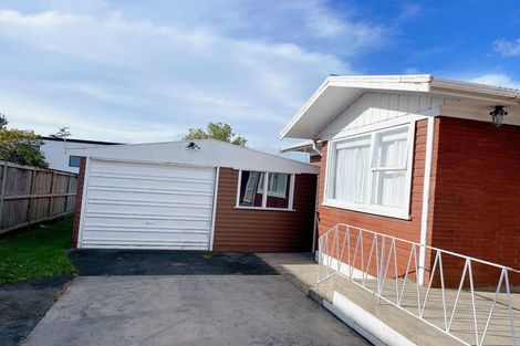 Photo of property in 39 Megan Avenue, Pakuranga Heights, Auckland, 2010