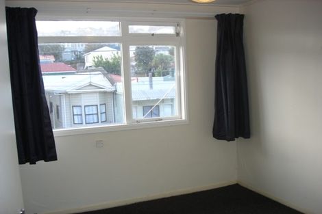 Photo of property in Milford Court Flats, 515u9 Adelaide Road, Berhampore, Wellington, 6023