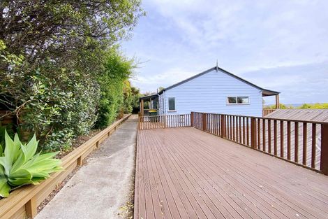 Photo of property in 29 Santiago Crescent, Unsworth Heights, Auckland, 0632