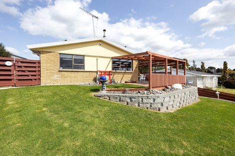 Photo of property in 8 Thode Place, Nawton, Hamilton, 3200