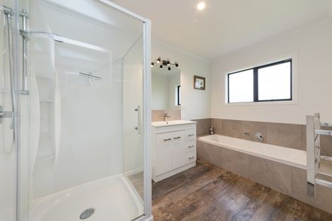 Photo of property in 52 Centre Road, Aokautere, Palmerston North, 4471
