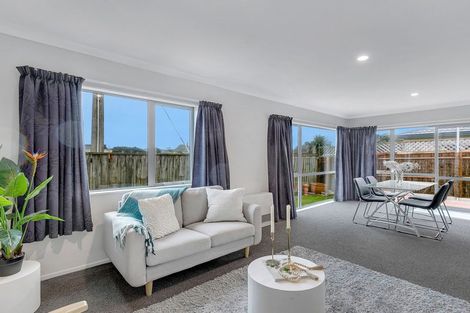 Photo of property in 13 Pohutukawa Grove, Titahi Bay, Porirua, 5022