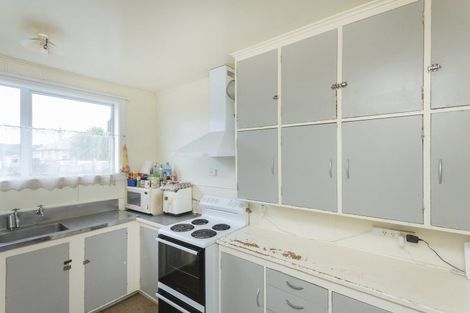 Photo of property in 11 Cambridge Terrace, Kaiti, Gisborne, 4010