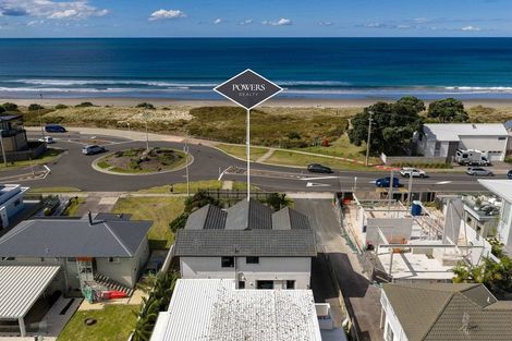 Photo of property in 4 Oceanbeach Road, Mount Maunganui, 3116