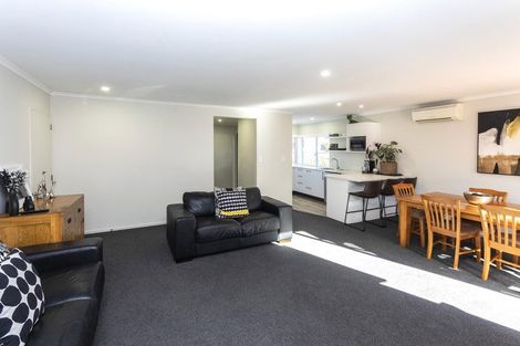 Photo of property in 2/3 Inglewood Place, Avonhead, Christchurch, 8042