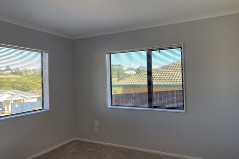 Photo of property in 6 Fleetwood Drive, Henderson, Auckland, 0612